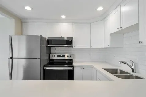 517 Fanshaw M Boca Raton FL 33434