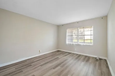 517 Fanshaw M Boca Raton FL 33434