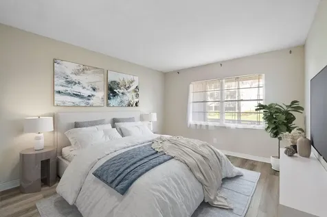 517 Fanshaw M Boca Raton FL 33434