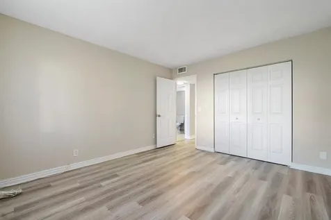 517 Fanshaw M Boca Raton FL 33434