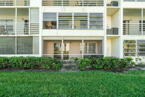517 Fanshaw M Boca Raton FL 33434
