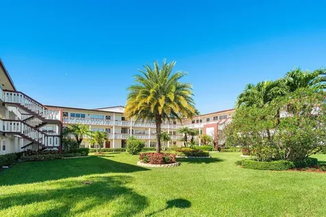 517 Fanshaw M Boca Raton FL 33434
