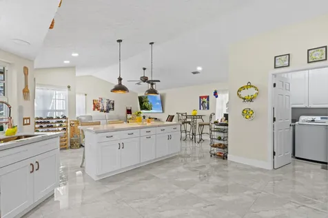 1402 Sw Bent Pine Cove Port Saint Lucie FL 34986