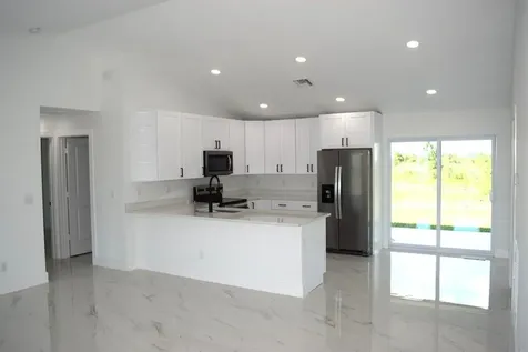 7542 Nw 83rd Court Okeechobee FL 34972