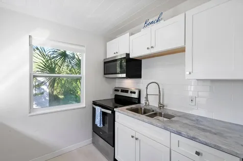 670 Hernando Street Fort Pierce FL 34949