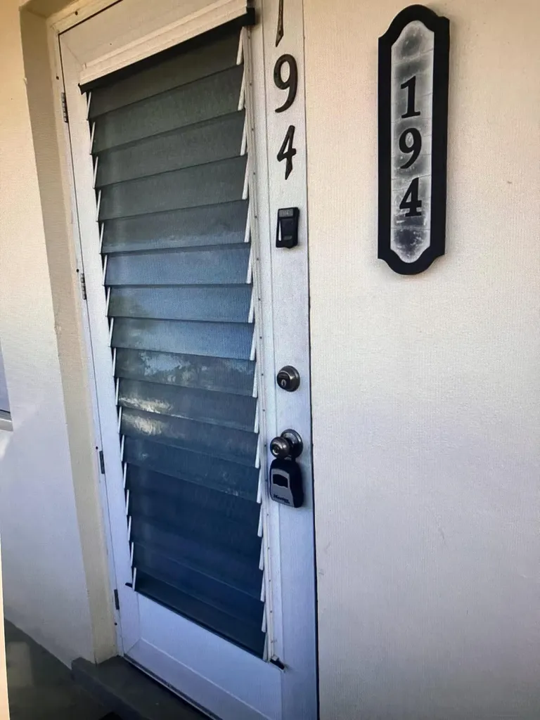 194 Kent L West Palm Beach FL 33417