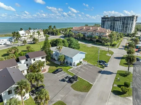 670 Hernando Street Fort Pierce FL 34949
