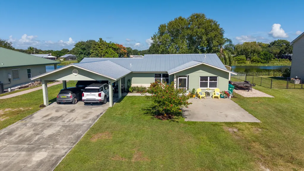 2477 Se 27th Street Okeechobee FL 34974