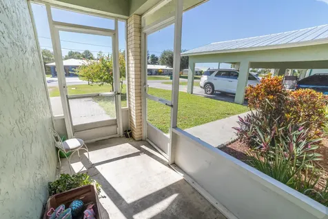 2477 Se 27th Street Okeechobee FL 34974