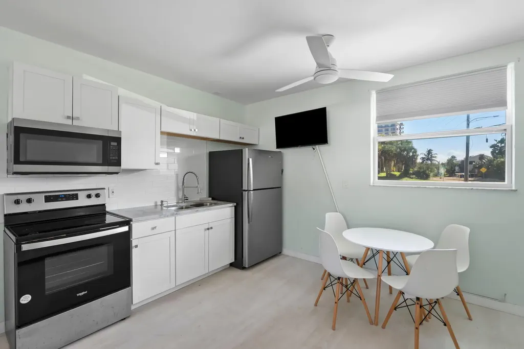 670 Hernando Street Fort Pierce FL 34949