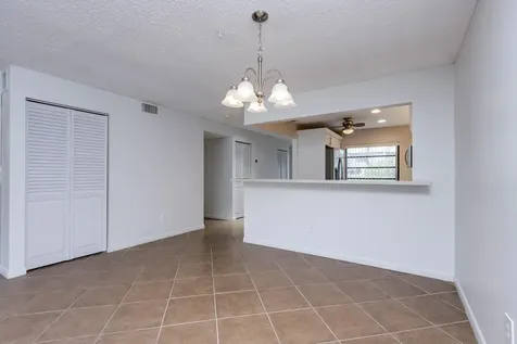 8535 Casa Del Lago Boca Raton FL 33433