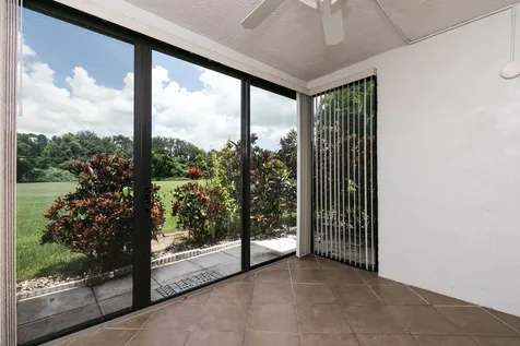 8535 Casa Del Lago Boca Raton FL 33433