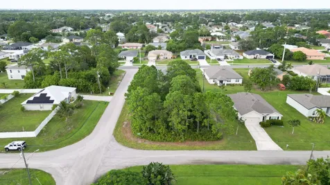 1281 SW Kapok Avenue Port Saint Lucie FL 34953