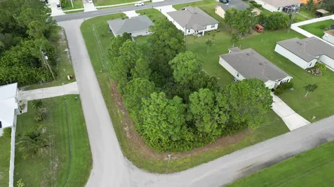 1281 SW Kapok Avenue Port Saint Lucie FL 34953