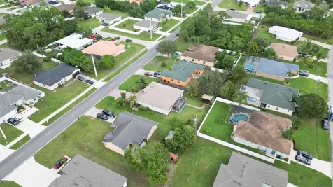 1281 SW Kapok Avenue Port Saint Lucie FL 34953