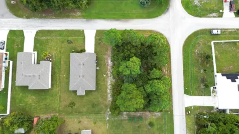 1281 SW Kapok Avenue Port Saint Lucie FL 34953