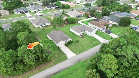 1281 SW Kapok Avenue Port Saint Lucie FL 34953