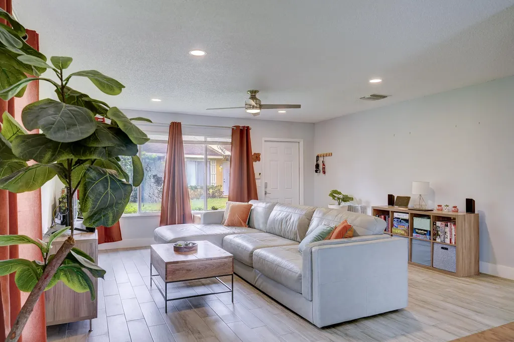 4851 Orleans Court West Palm Beach FL 33415