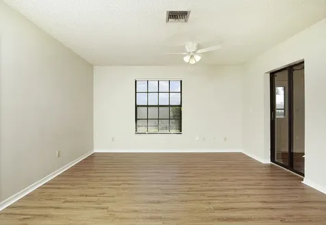 560 W Forest Trail Vero Beach FL 32962