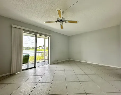 359 Chatham R West Palm Beach FL 33417
