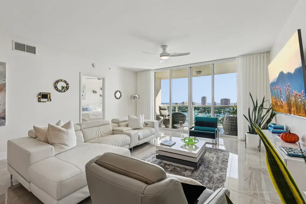 2640 Lake Shore Drive Riviera Beach FL 33404