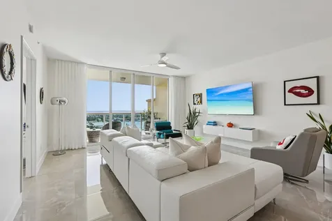 2640 Lake Shore Drive Riviera Beach FL 33404