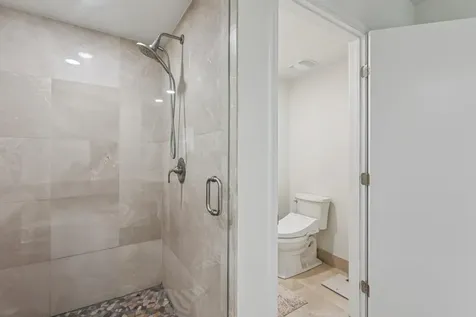 2640 Lake Shore Drive Riviera Beach FL 33404