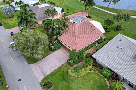 13872 Greensview Drive Palm Beach Gardens FL 33418