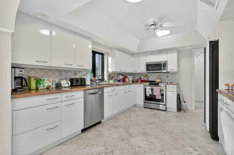 13872 Greensview Drive Palm Beach Gardens FL 33418