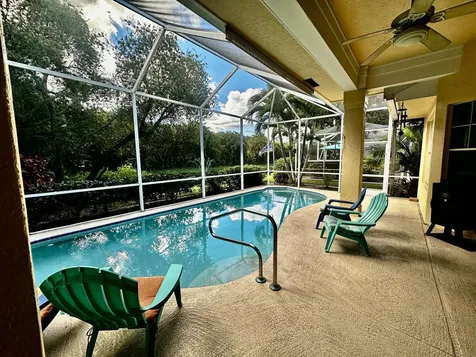 438 Sw Fairway Vista Port Saint Lucie FL 34986