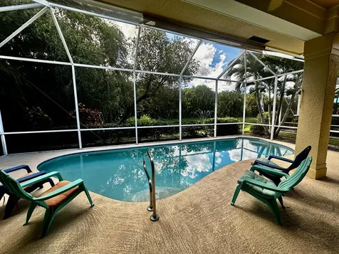 438 Sw Fairway Vista Port Saint Lucie FL 34986