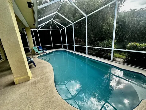 438 Sw Fairway Vista Port Saint Lucie FL 34986