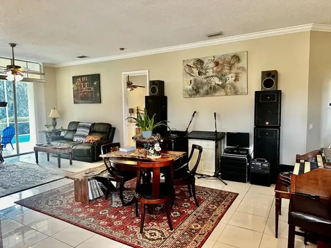 438 Sw Fairway Vista Port Saint Lucie FL 34986