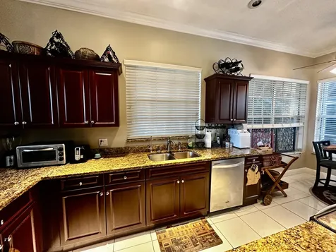 438 Sw Fairway Vista Port Saint Lucie FL 34986