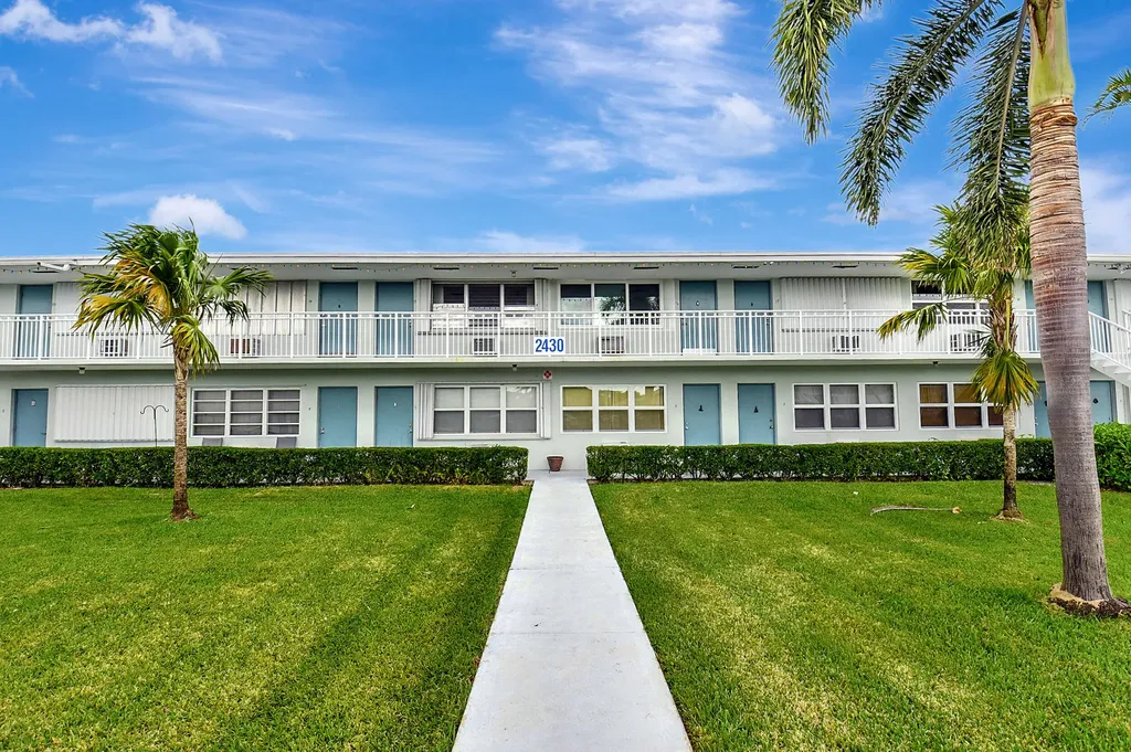 2430 S Federal Highway Boynton Beach FL 33435
