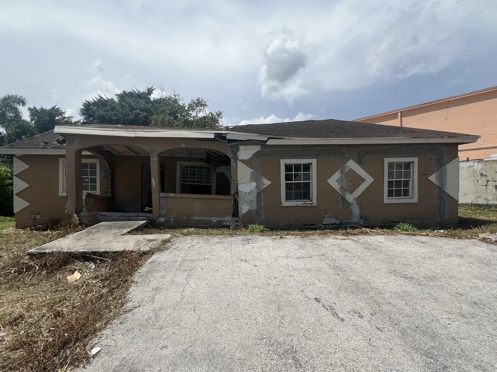 542 Se 6th Drive Belle Glade FL 33430
