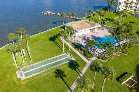 200 Intracoastal Place Tequesta FL 33469