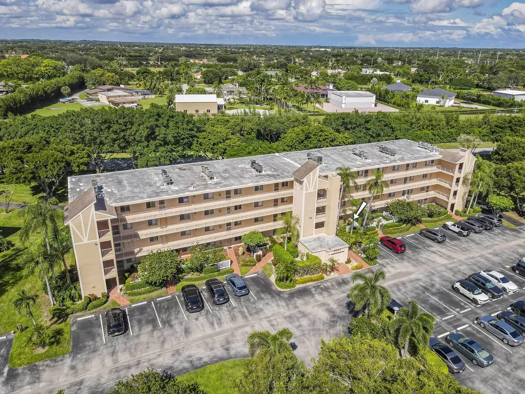 6865 Huntington Lane Delray Beach FL 33446