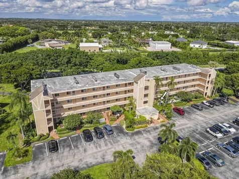 6865 Huntington Lane Delray Beach FL 33446