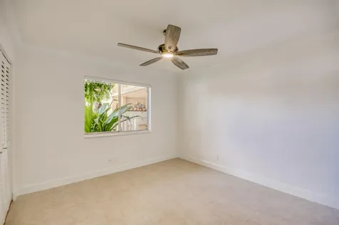6865 Huntington Lane Delray Beach FL 33446
