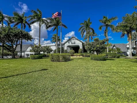 6865 Huntington Lane Delray Beach FL 33446