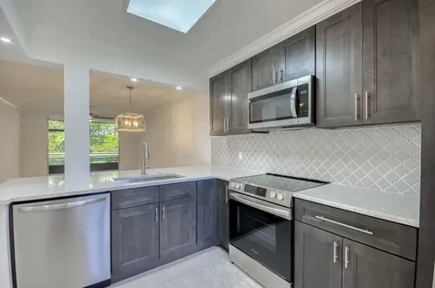 6865 Huntington Lane Delray Beach FL 33446