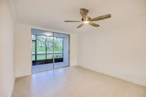 6865 Huntington Lane Delray Beach FL 33446