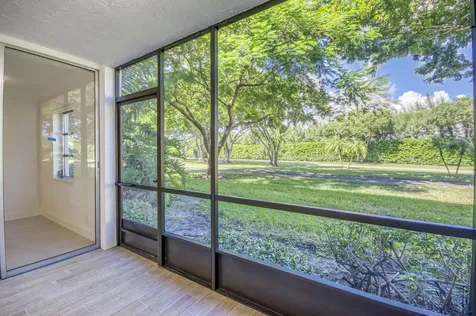 6865 Huntington Lane Delray Beach FL 33446