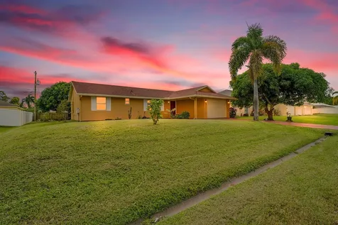 1652 Sw Crawford Avenue Port Saint Lucie FL 34953