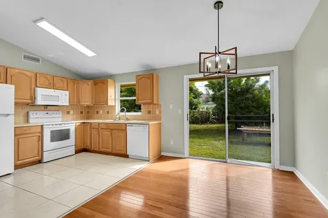 1652 Sw Crawford Avenue Port Saint Lucie FL 34953