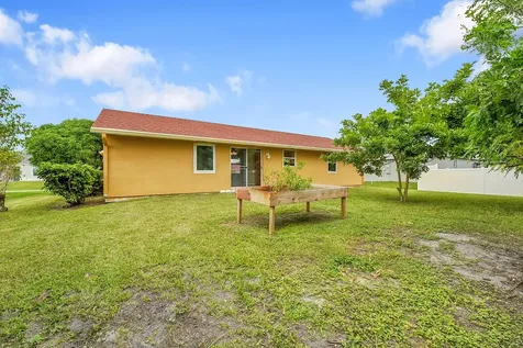 1652 Sw Crawford Avenue Port Saint Lucie FL 34953