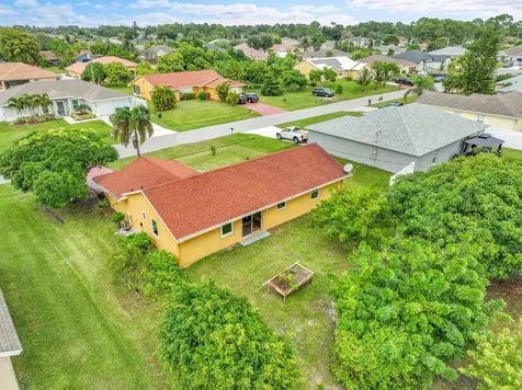 1652 Sw Crawford Avenue Port Saint Lucie FL 34953