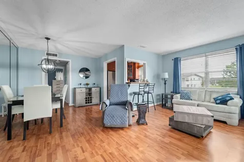 156 Berkshire West Palm Beach FL 33417