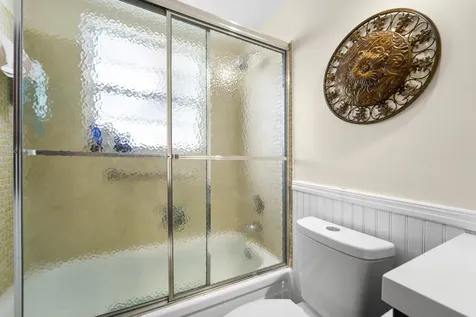 156 Berkshire West Palm Beach FL 33417